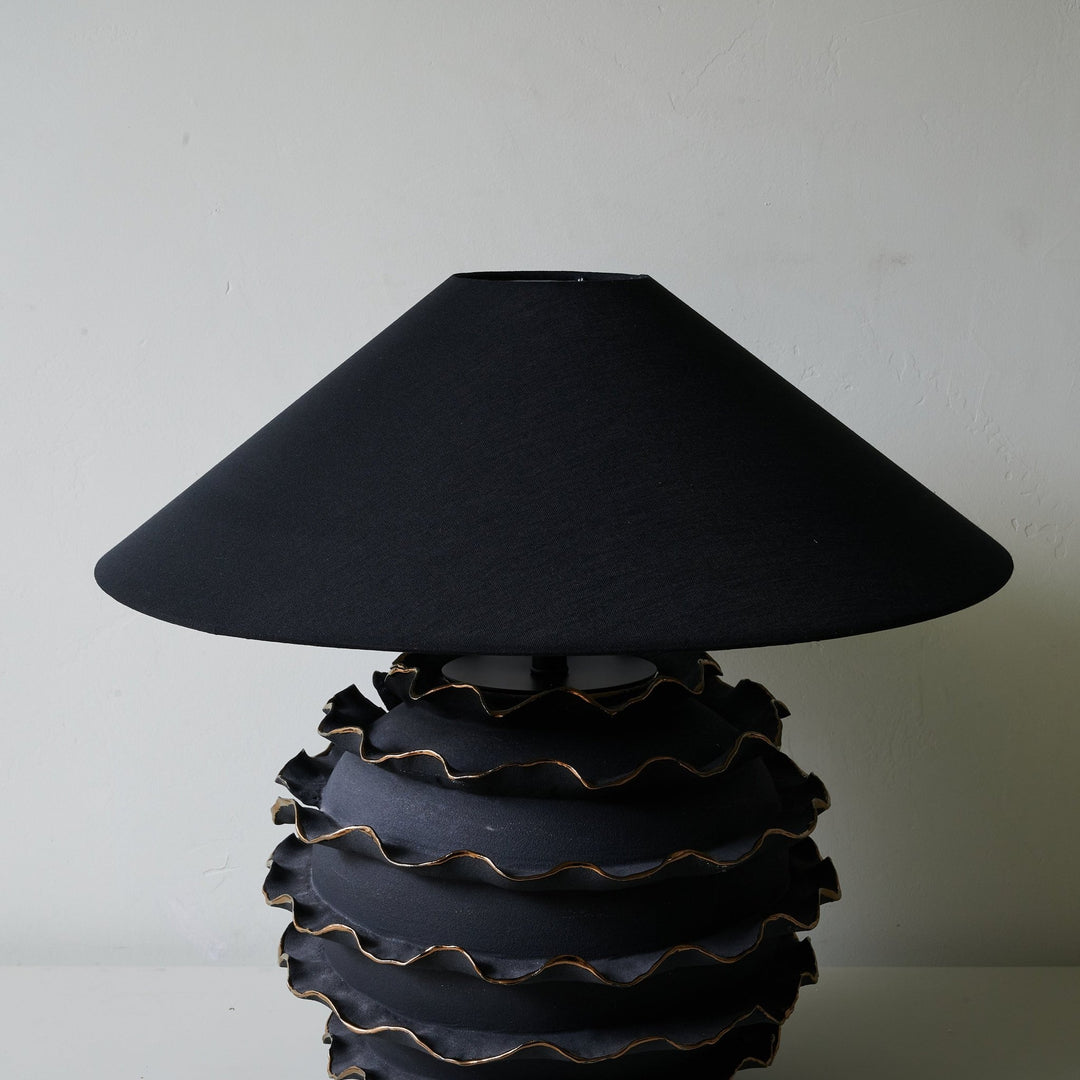Eclipse Ruffle Table Lamp - Vakkerlight