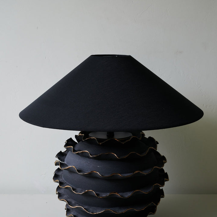 Eclipse Ruffle Table Lamp - Vakkerlight