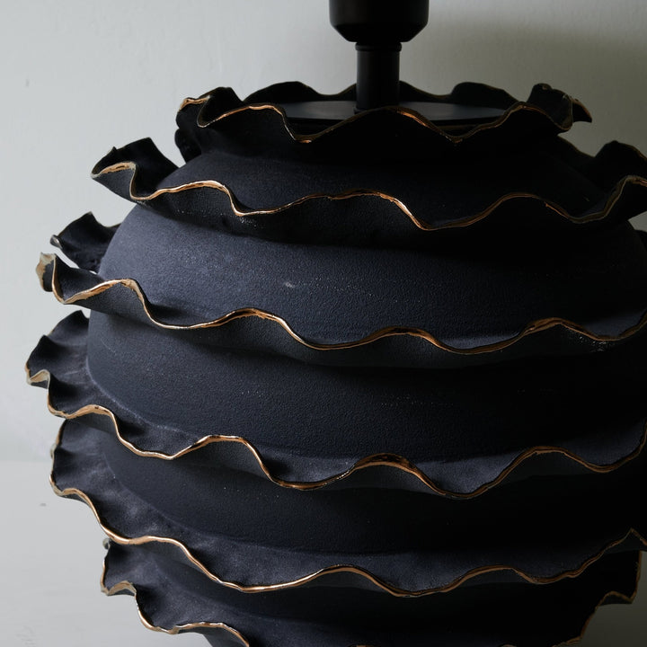 Eclipse Ruffle Table Lamp - Vakkerlight