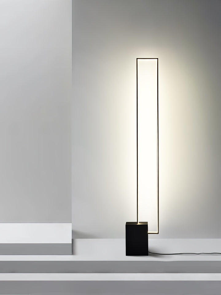 Edge Floor Lamp - Vakkerlight