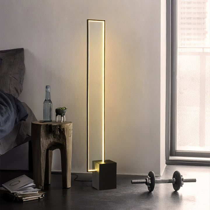 Edge Floor Lamp - Vakkerlight