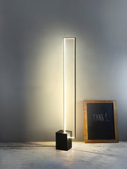 Edge Floor Lamp