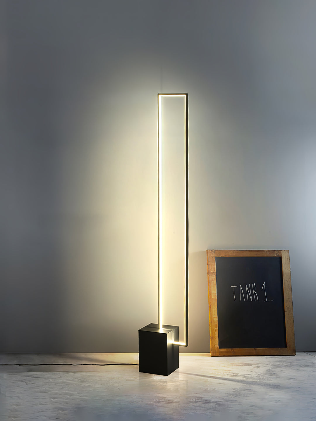 Edge Floor Lamp - Vakkerlight