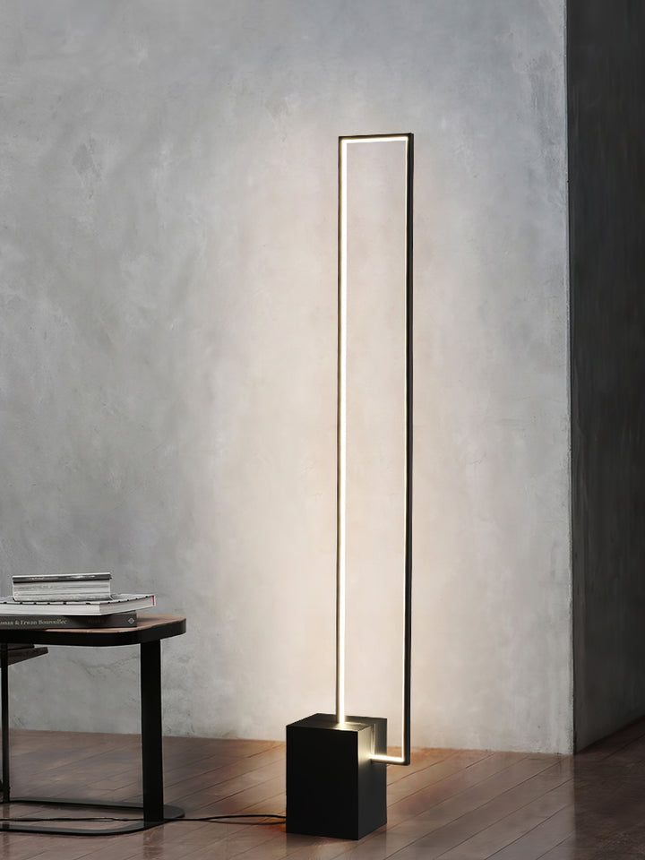 Edge Floor Lamp - Vakkerlight