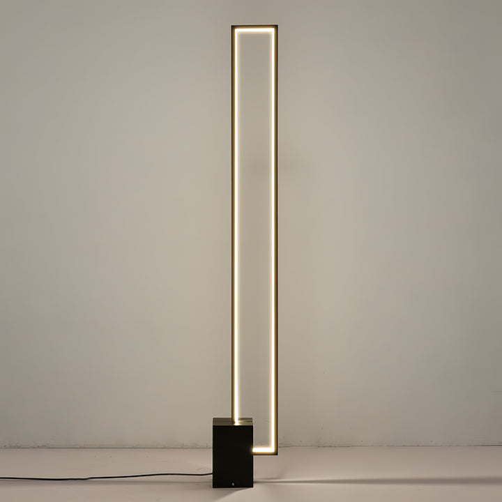 Edge Floor Lamp - Vakkerlight