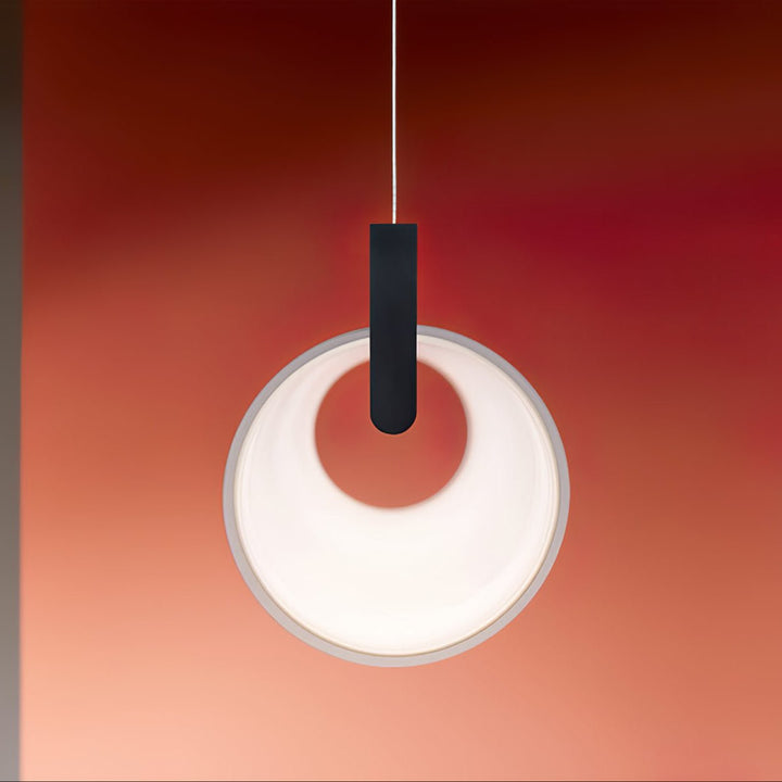 Edge Linear Pendant Light - Vakkerlight