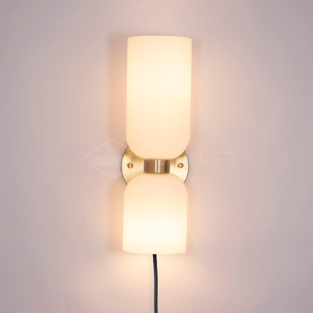 Edie Plug-In Wall Lamp - Vakkerlight