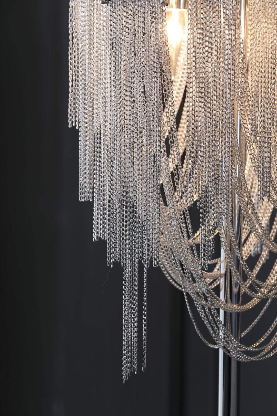 Chains Tassel Table Lamp - Vakkerlight