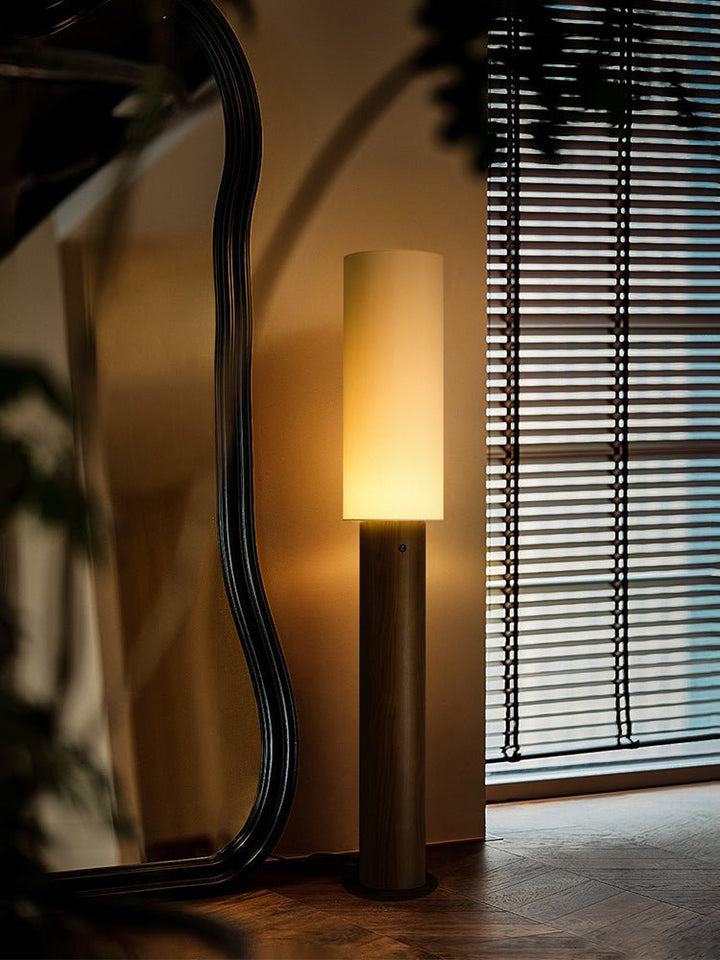 Elara Wood Floor Lamp - Vakkerlight
