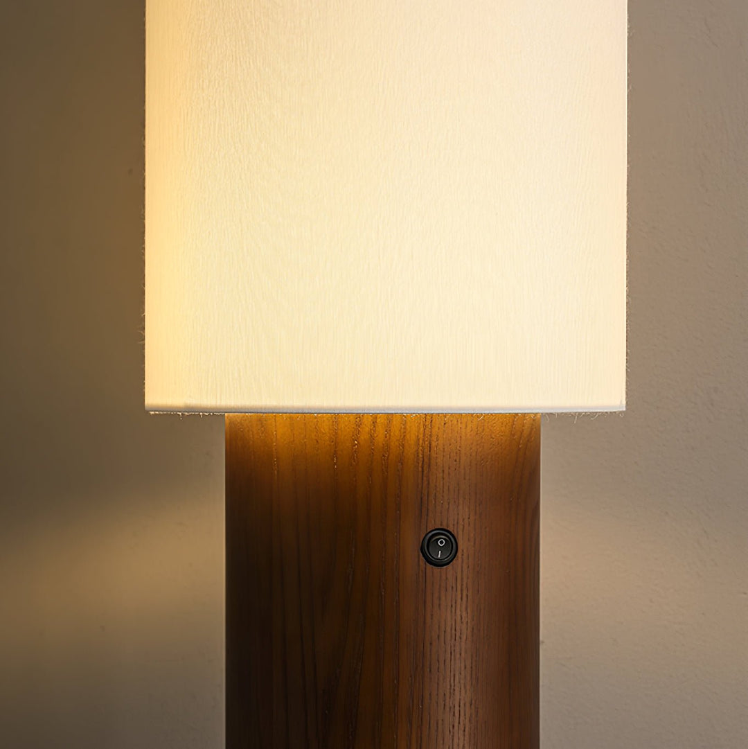 Elara Wood Floor Lamp - Vakkerlight