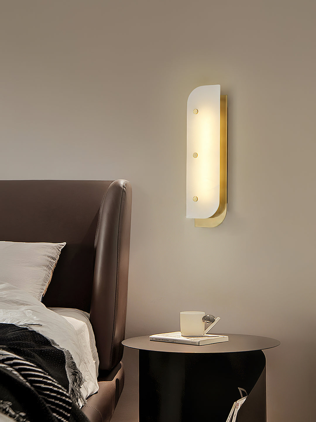 Elaris Wall Lamp - Vakkerlight