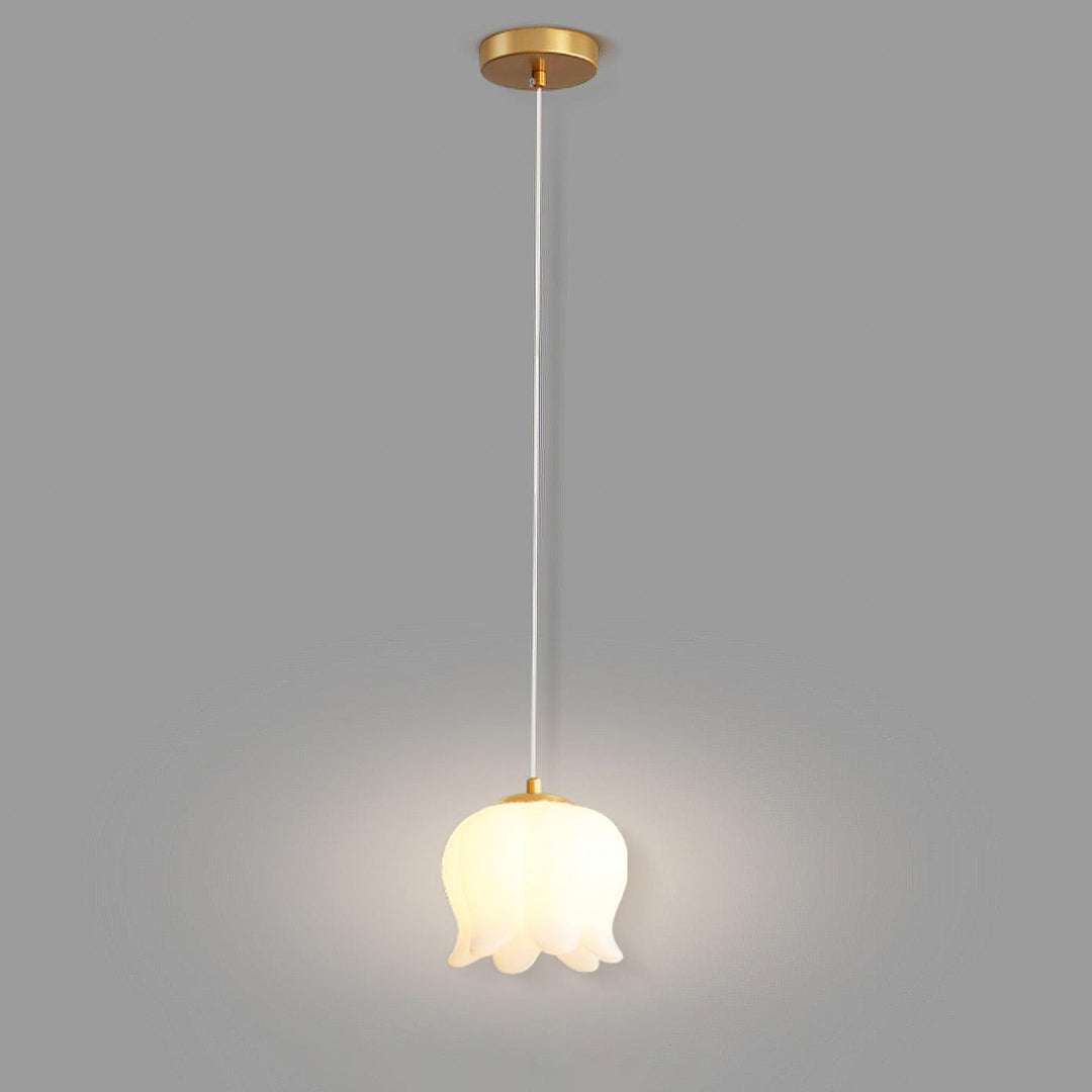 Elegant Floral Pendant Light - Vakkerlight