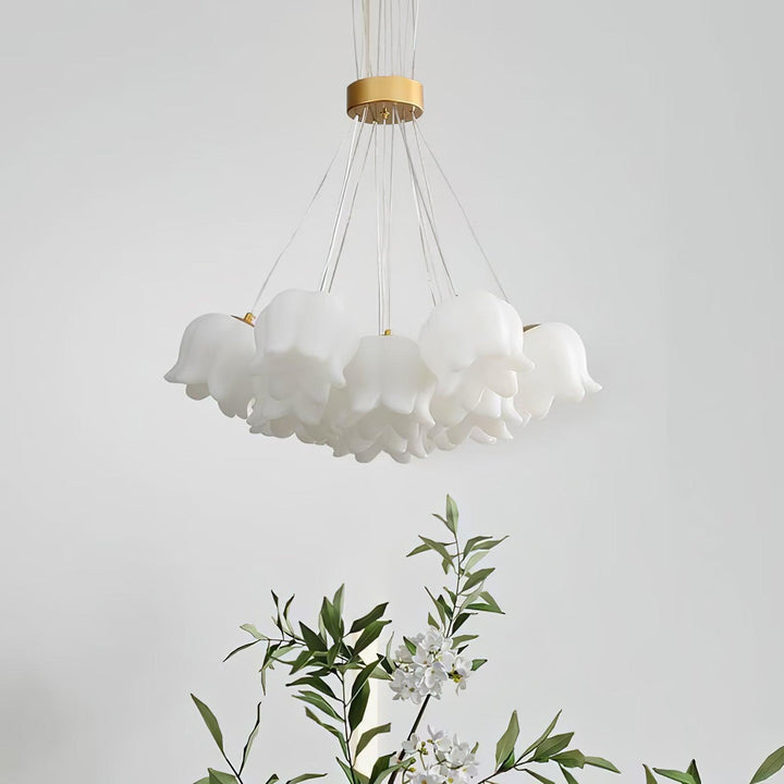 Elegant Floral Pendant Light - Vakkerlight