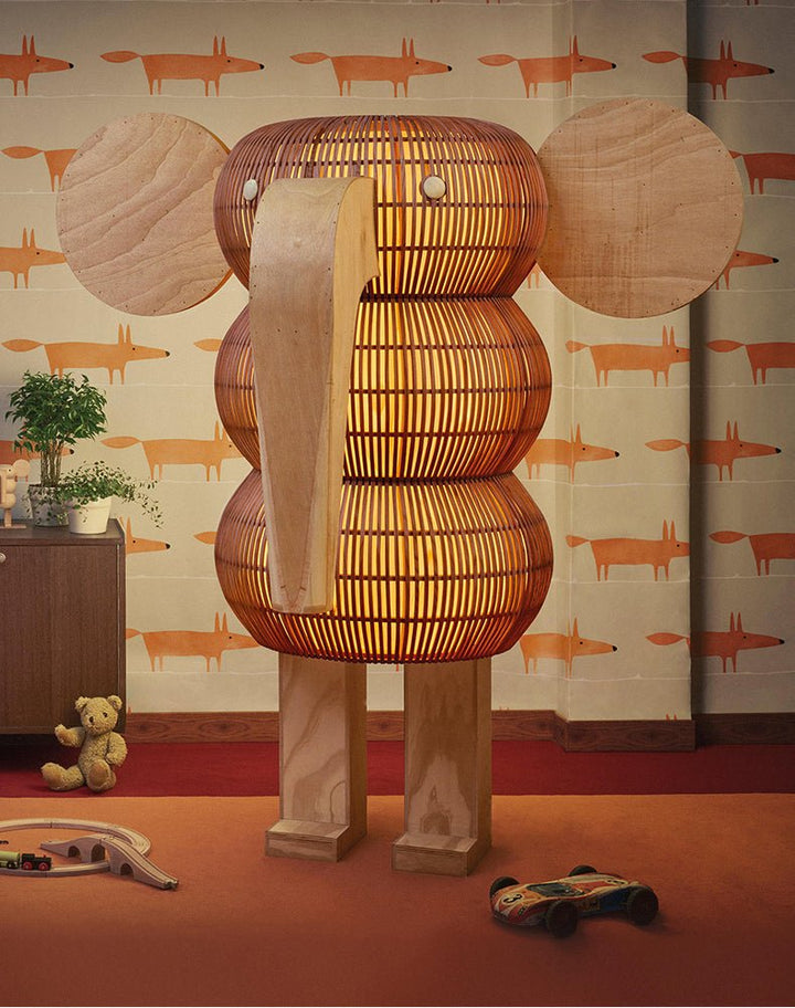 Elephant Shaped Rattan Floor Lamp - Vakkerlight