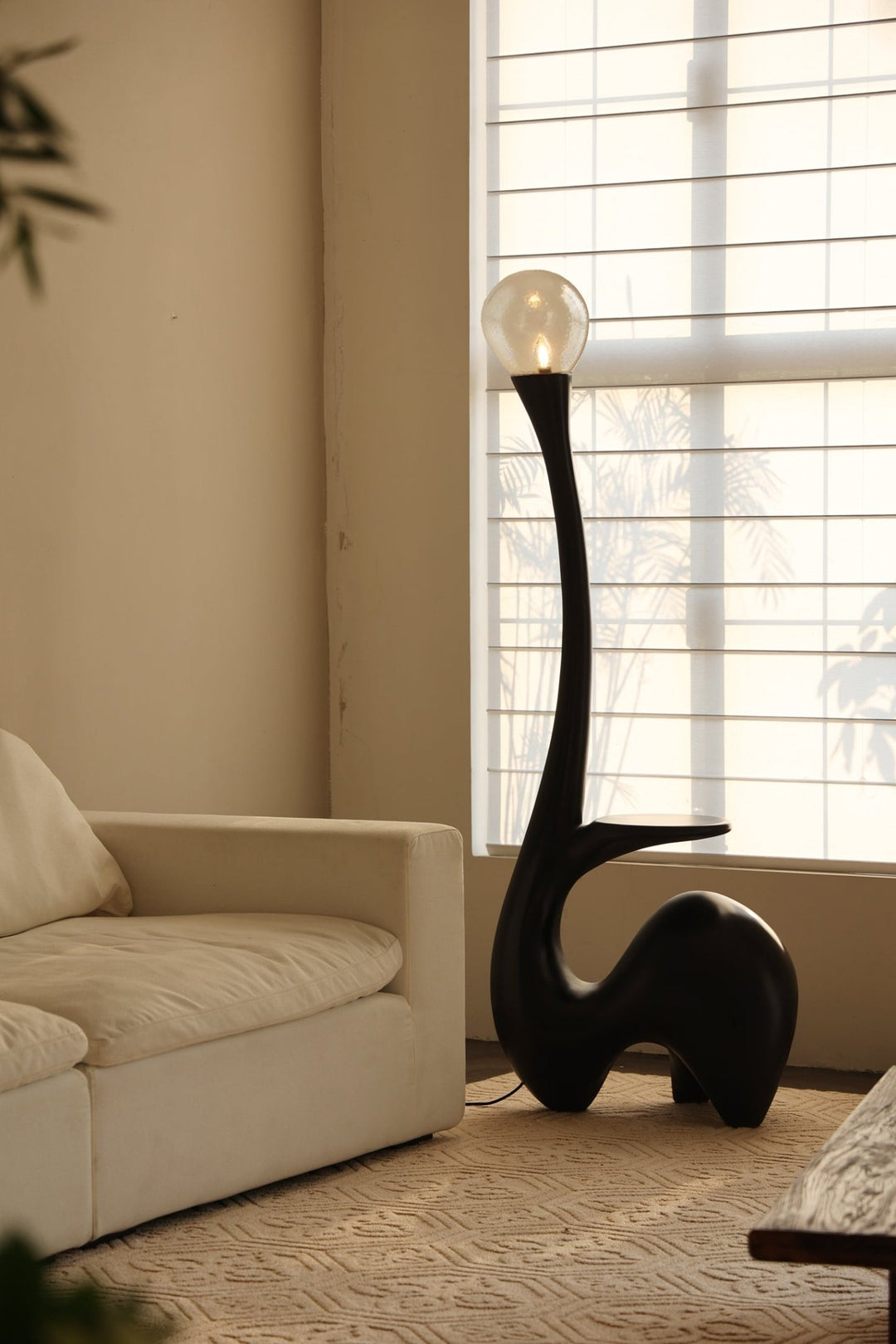 Elero Sculptural Floor Lamp - Vakkerlight