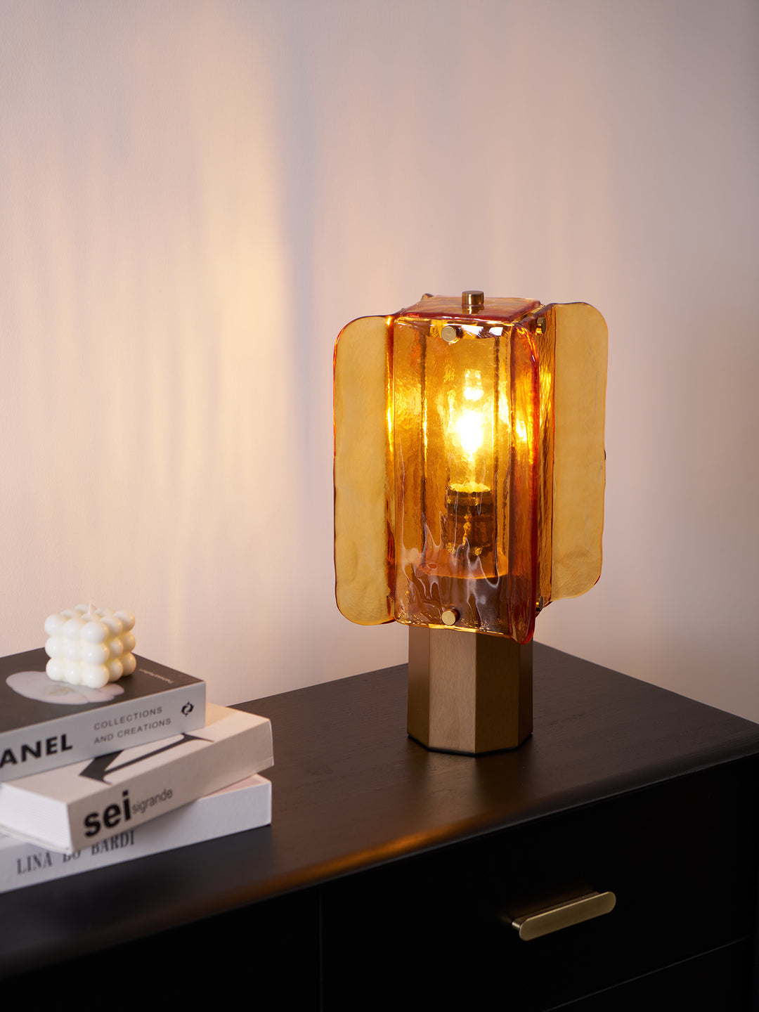 Aurelia Glass Table Lamp - Vakkerlight