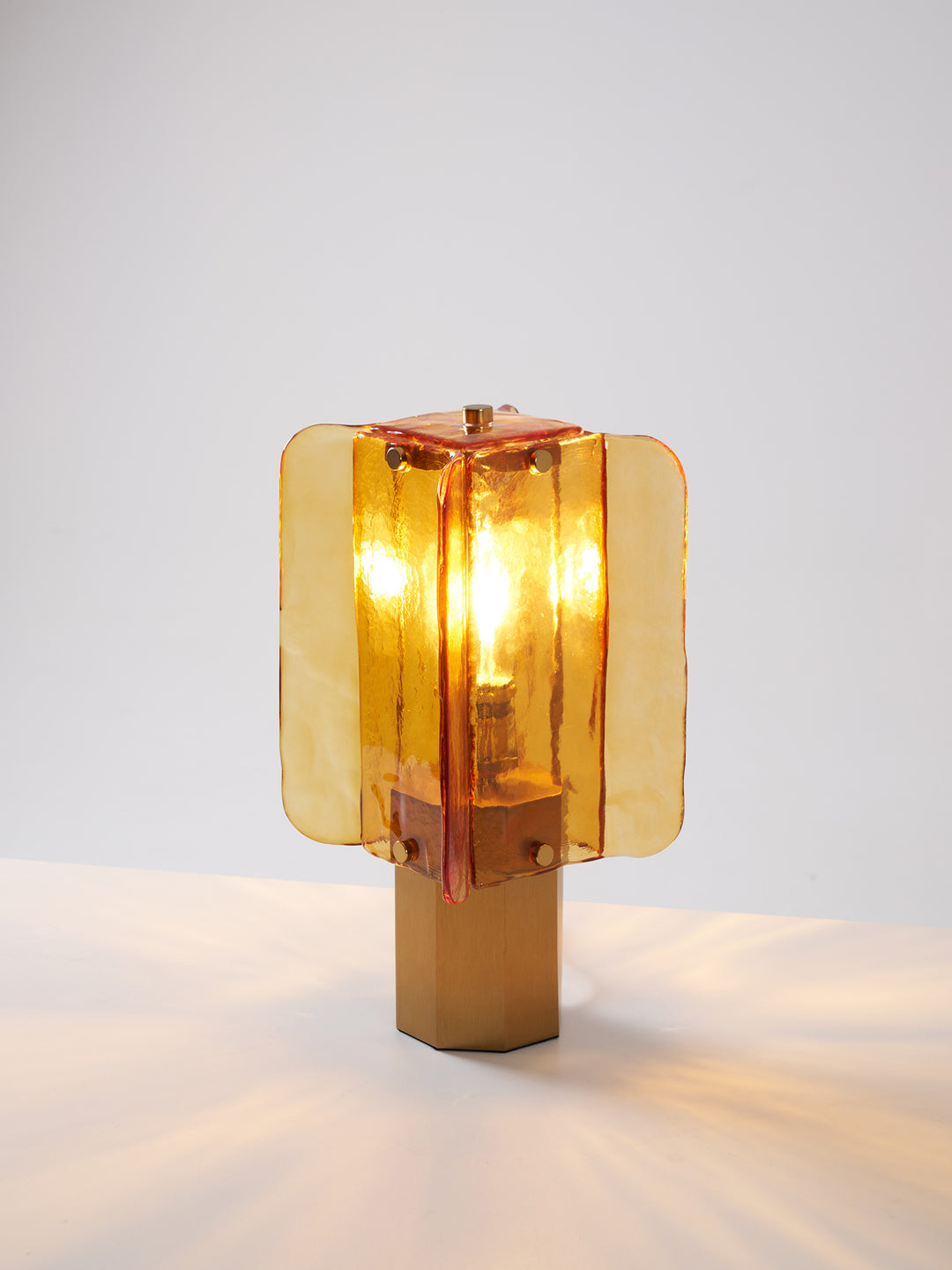 Aurelia Glass Table Lamp - Vakkerlight