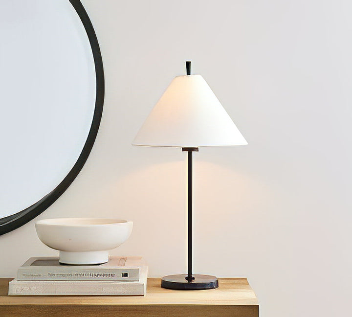 Ellis Table Lamp - Vakkerlight