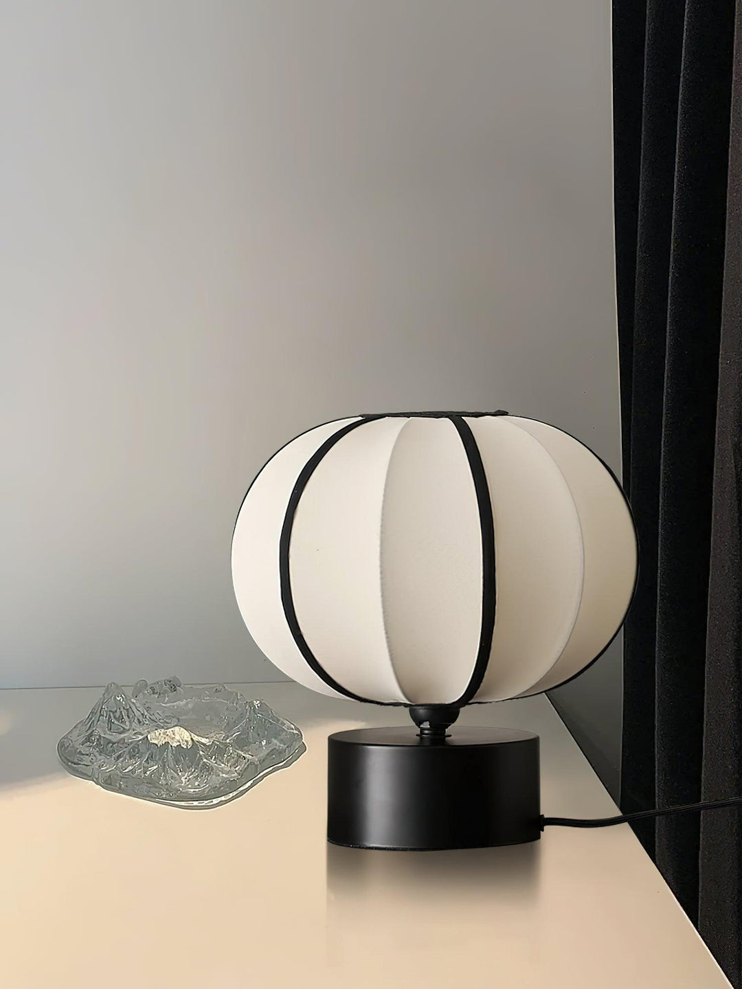 Ellos Table Lamp - Vakkerlight