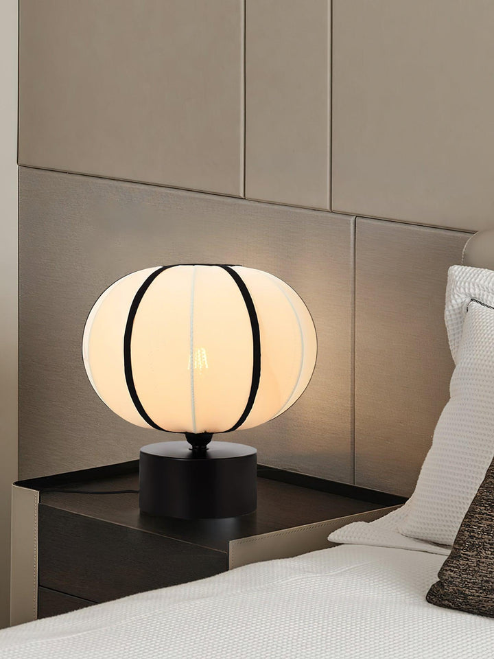 Ellos Table Lamp - Vakkerlight