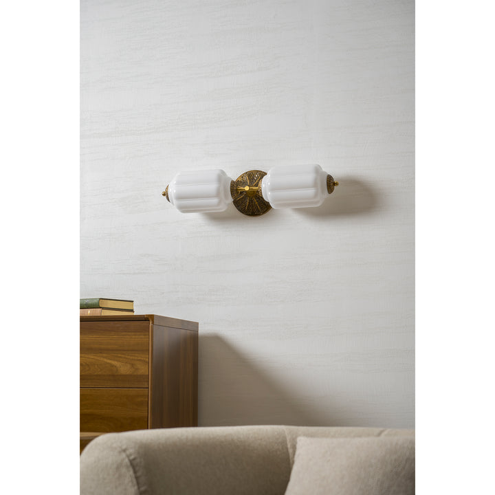Elliot Glass Wall Sconce - Vakkerlight