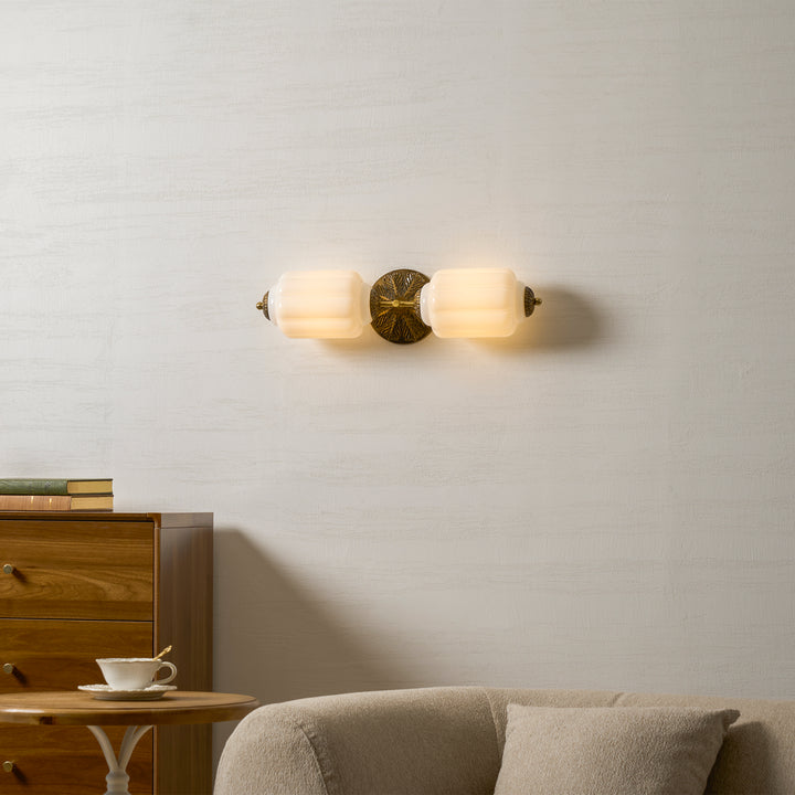 Elliot Glass Wall Sconce - Vakkerlight