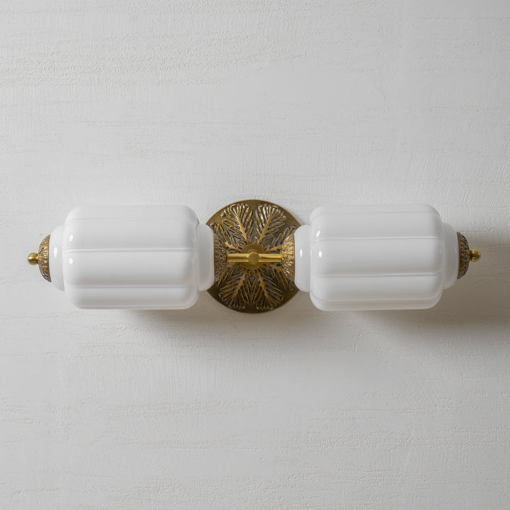 Elliot Glass Wall Sconce - Vakkerlight