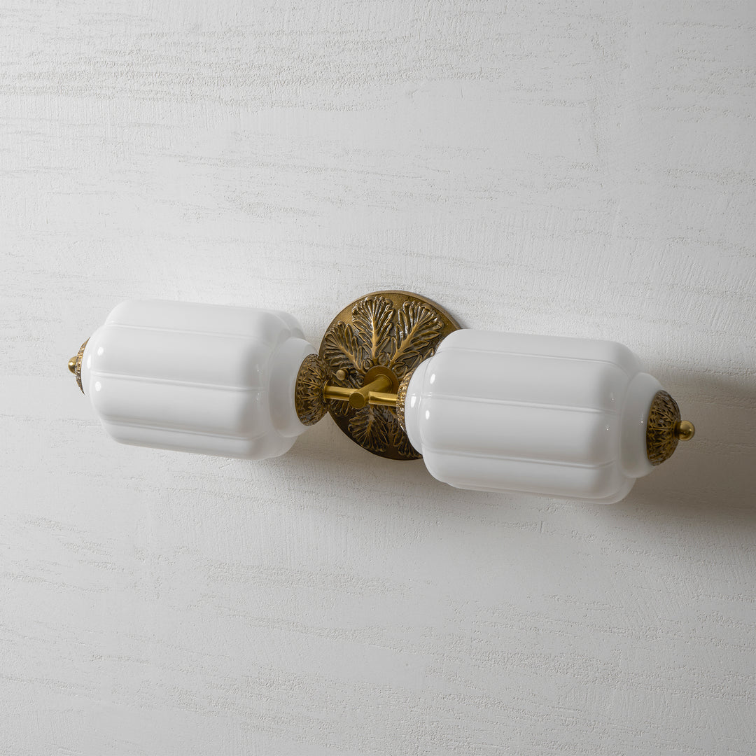 Elliot Glass Wall Sconce - Vakkerlight