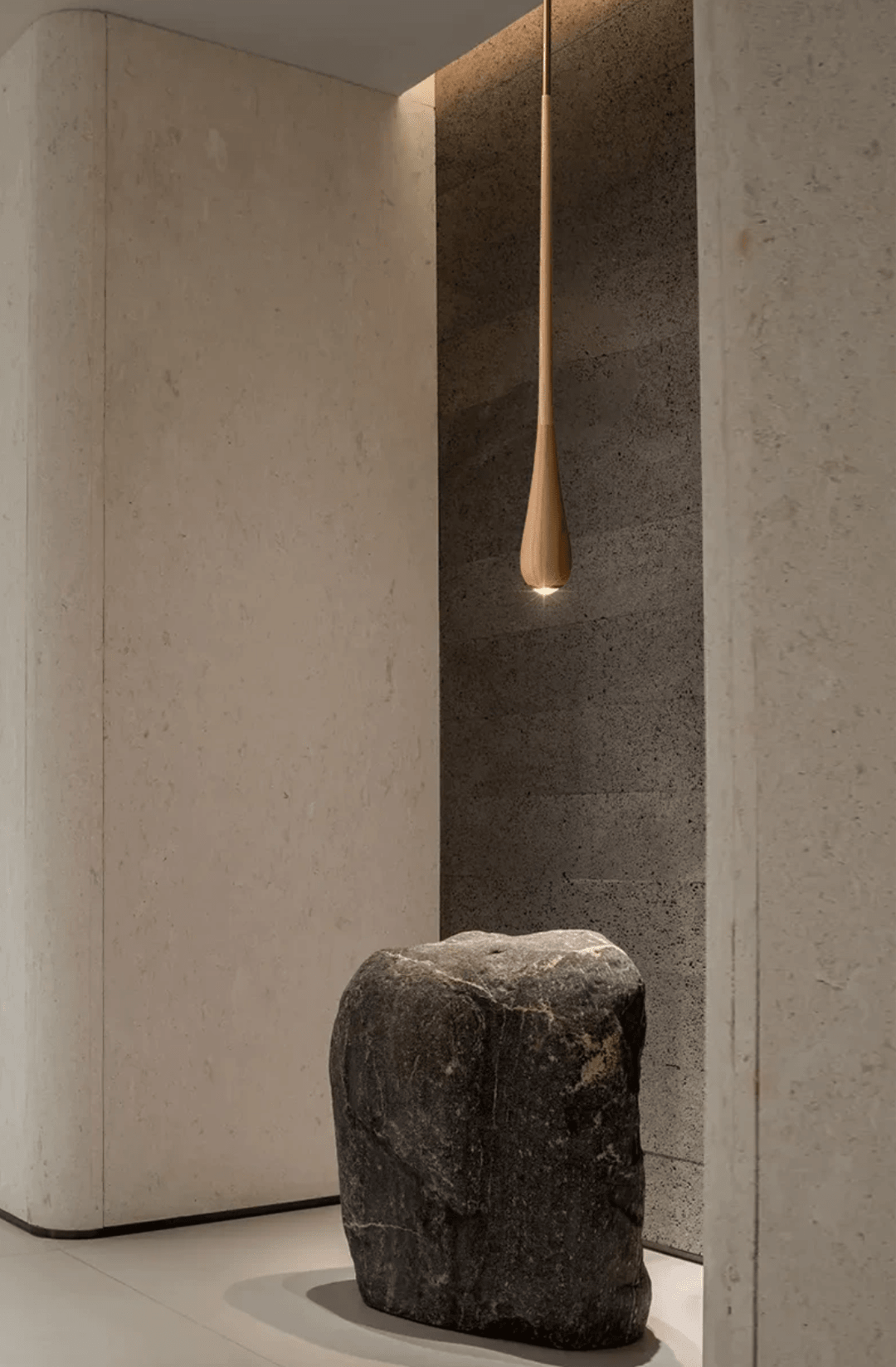 Elongated Teardrop Pendant Light - Vakkerlight