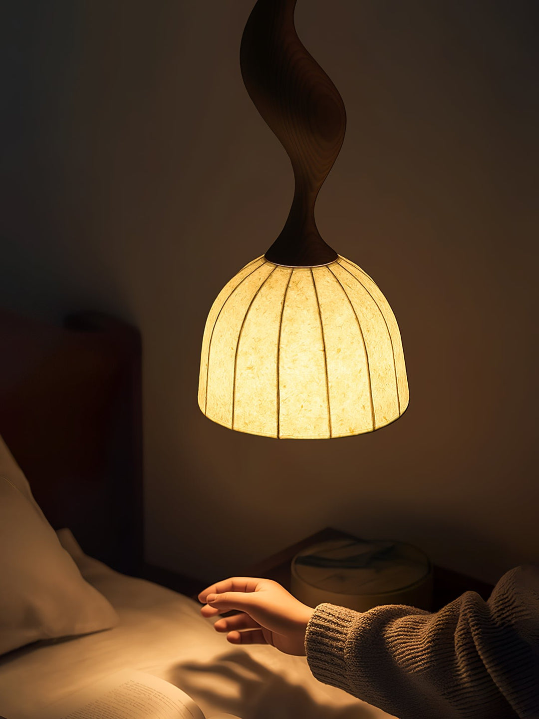 Elowen Twisted Wood Pendant Light - Vakkerlight