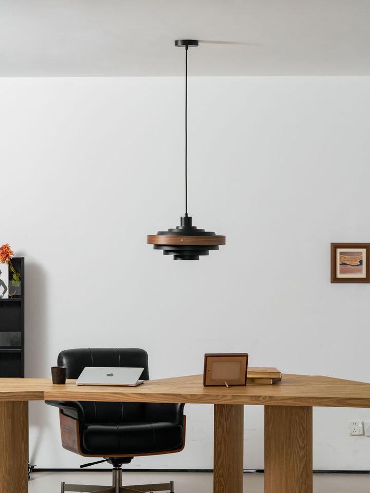 Elric Pendant Light