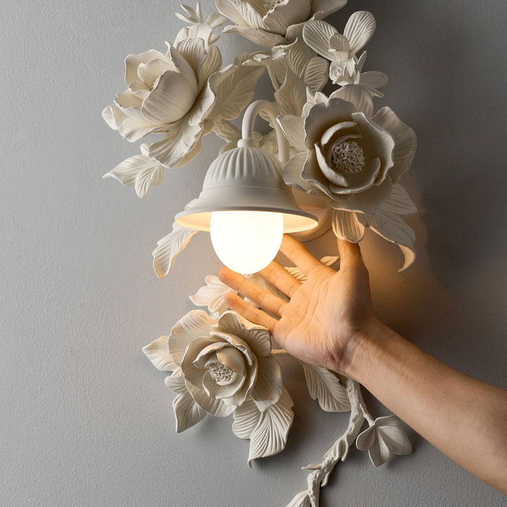 Elyndra Bloom Wall Sconce - Vakkerlight