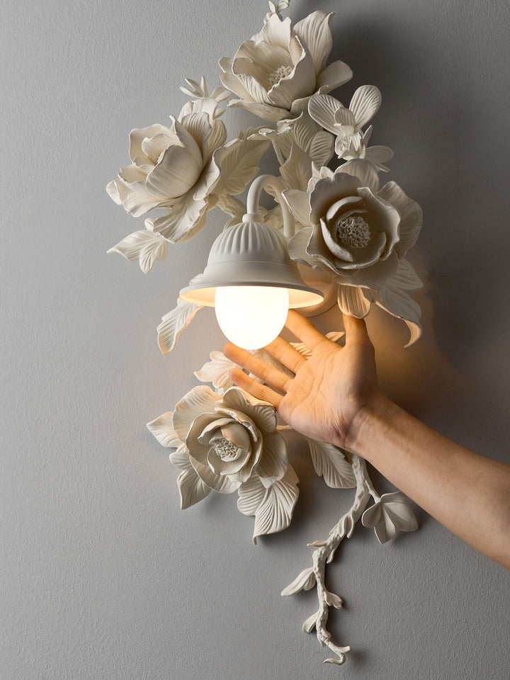 Elyndra Bloom Wall Sconce - Vakkerlight