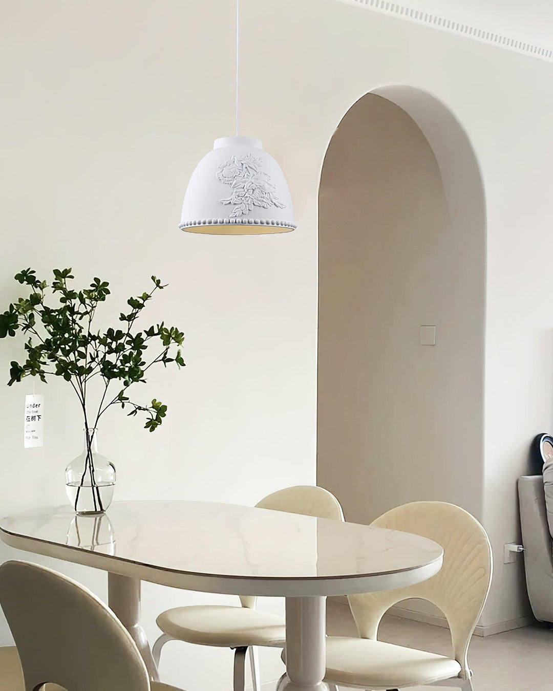 Embossed Flora Pendant Lamp - Vakkerlight