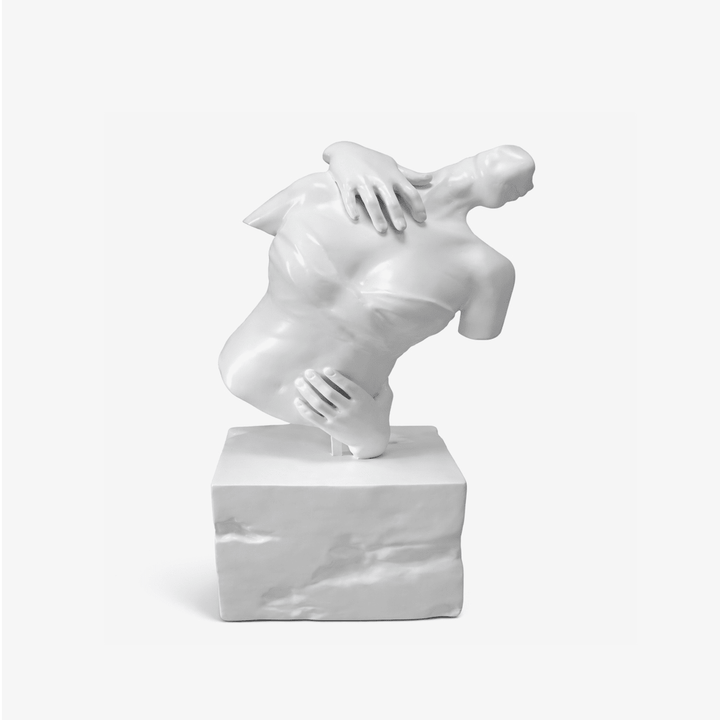 Embrace Form Sculpture - Vakkerlight