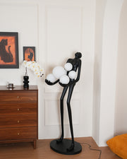 Embrace Sculpture Floor Lamp - Vakkerlight