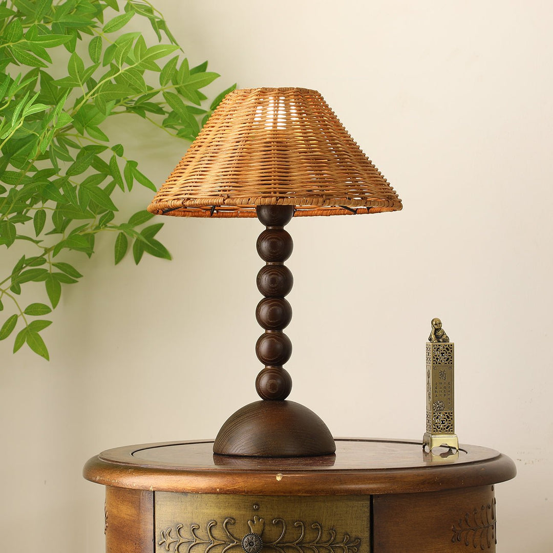 Emily Charm Table Lamp - Vakkerlight