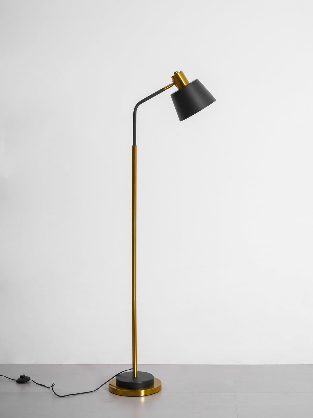 Emmental Floor Lamp - Vakkerlight