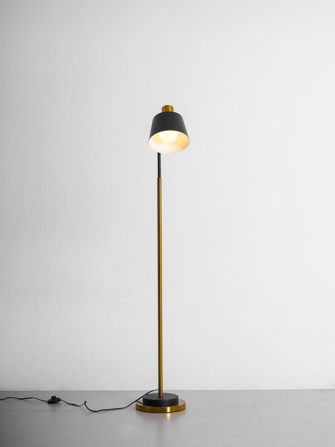 Emmental Floor Lamp - Vakkerlight