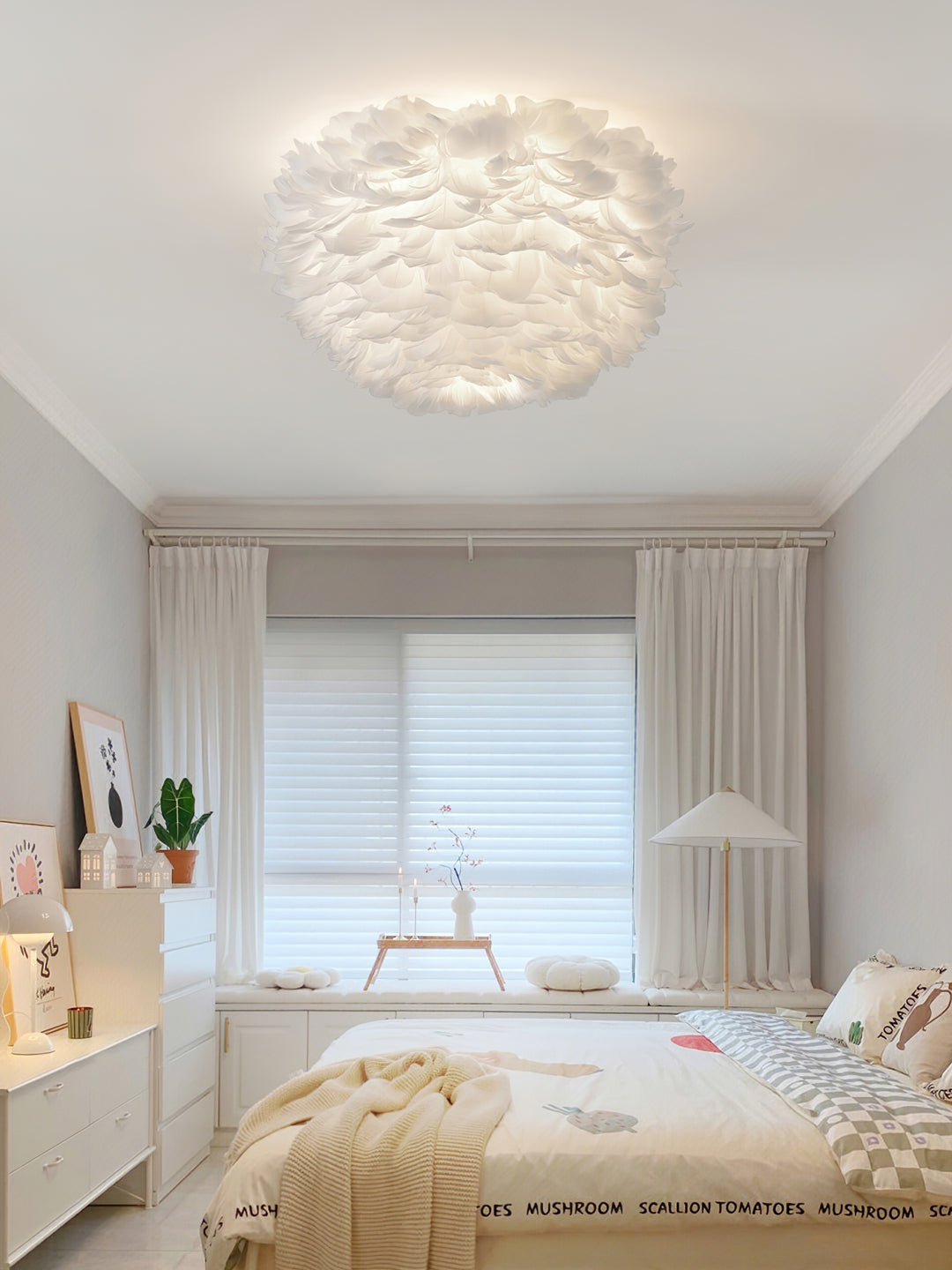 Feathered Ceiling Lamp