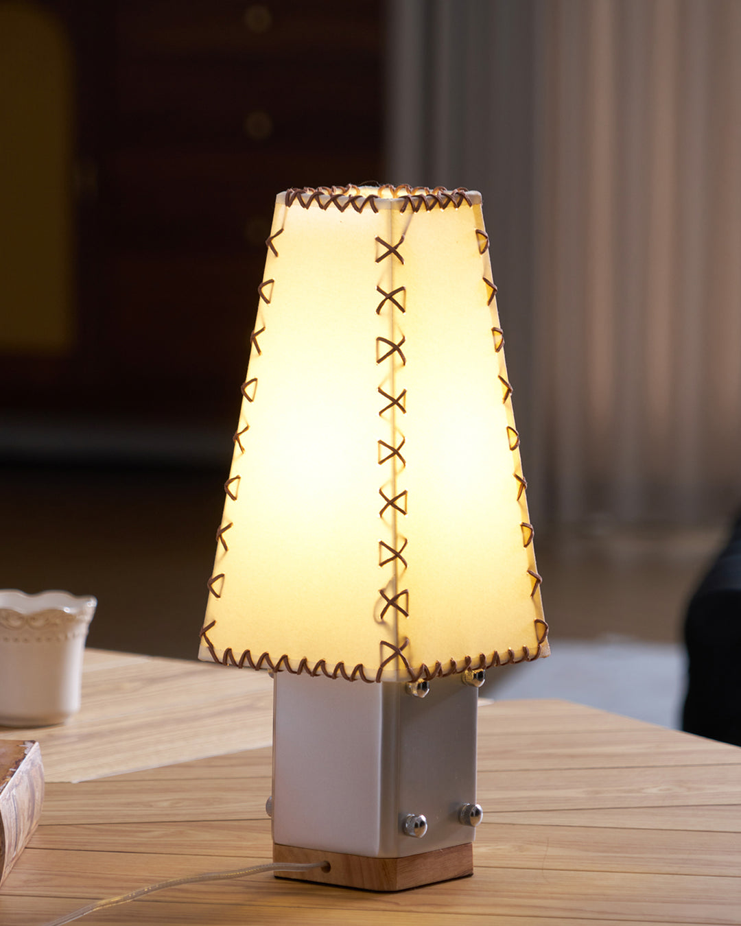 Estela Table Lamp - Vakkerlight
