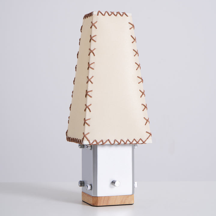 Estela Table Lamp - Vakkerlight