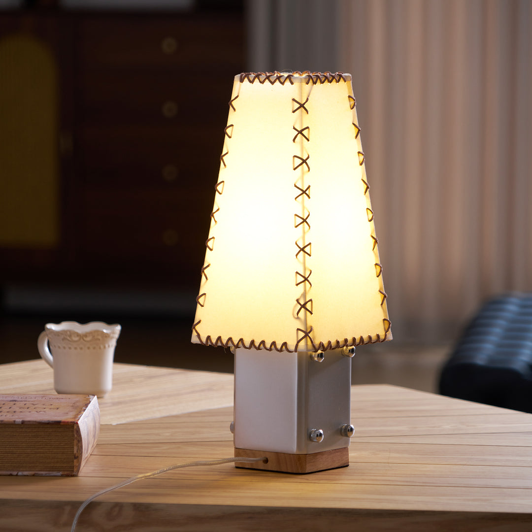 Estela Table Lamp - Vakkerlight