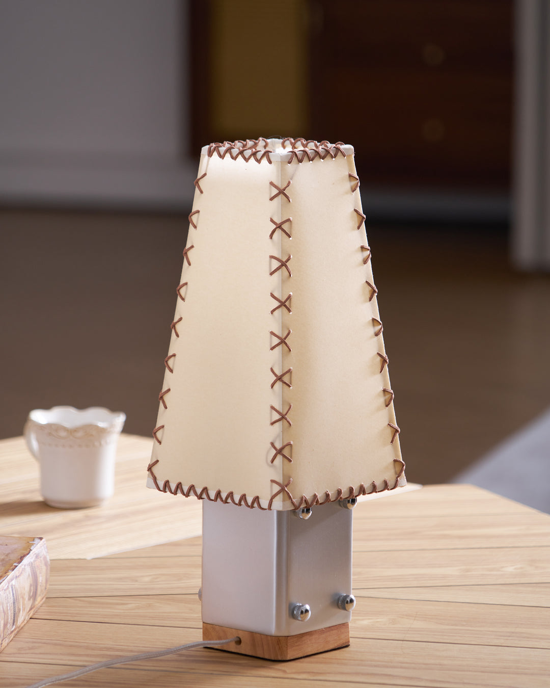 Estela Table Lamp - Vakkerlight