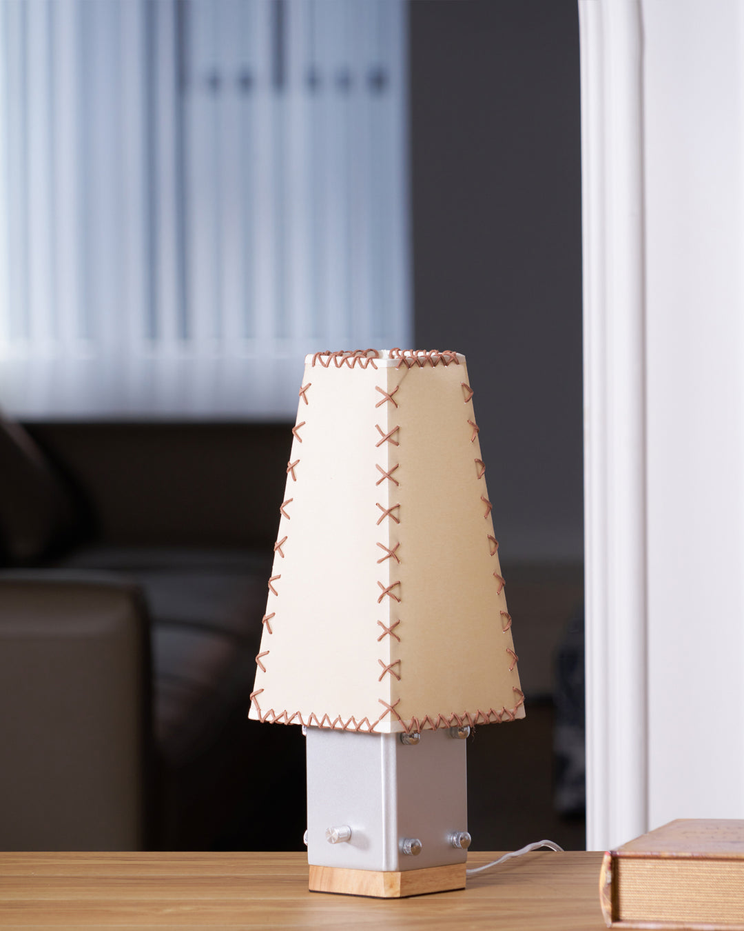 Estela Table Lamp - Vakkerlight