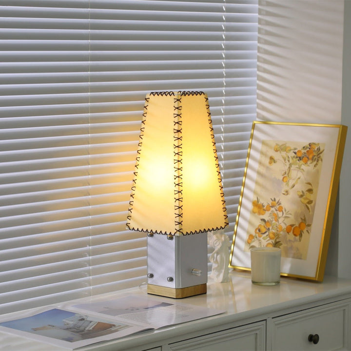 Estela Table Lamp - Vakkerlight