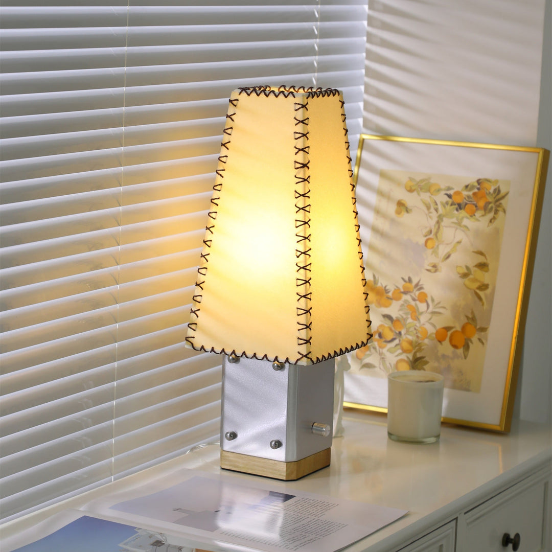 Estela Table Lamp - Vakkerlight