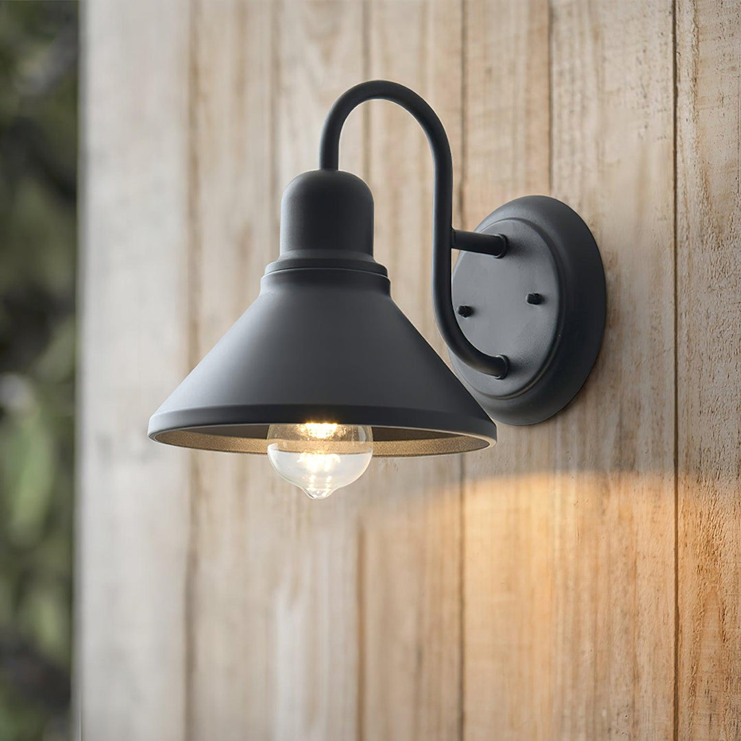 Fable Outdoor Wall Lamp - Vakkerlight