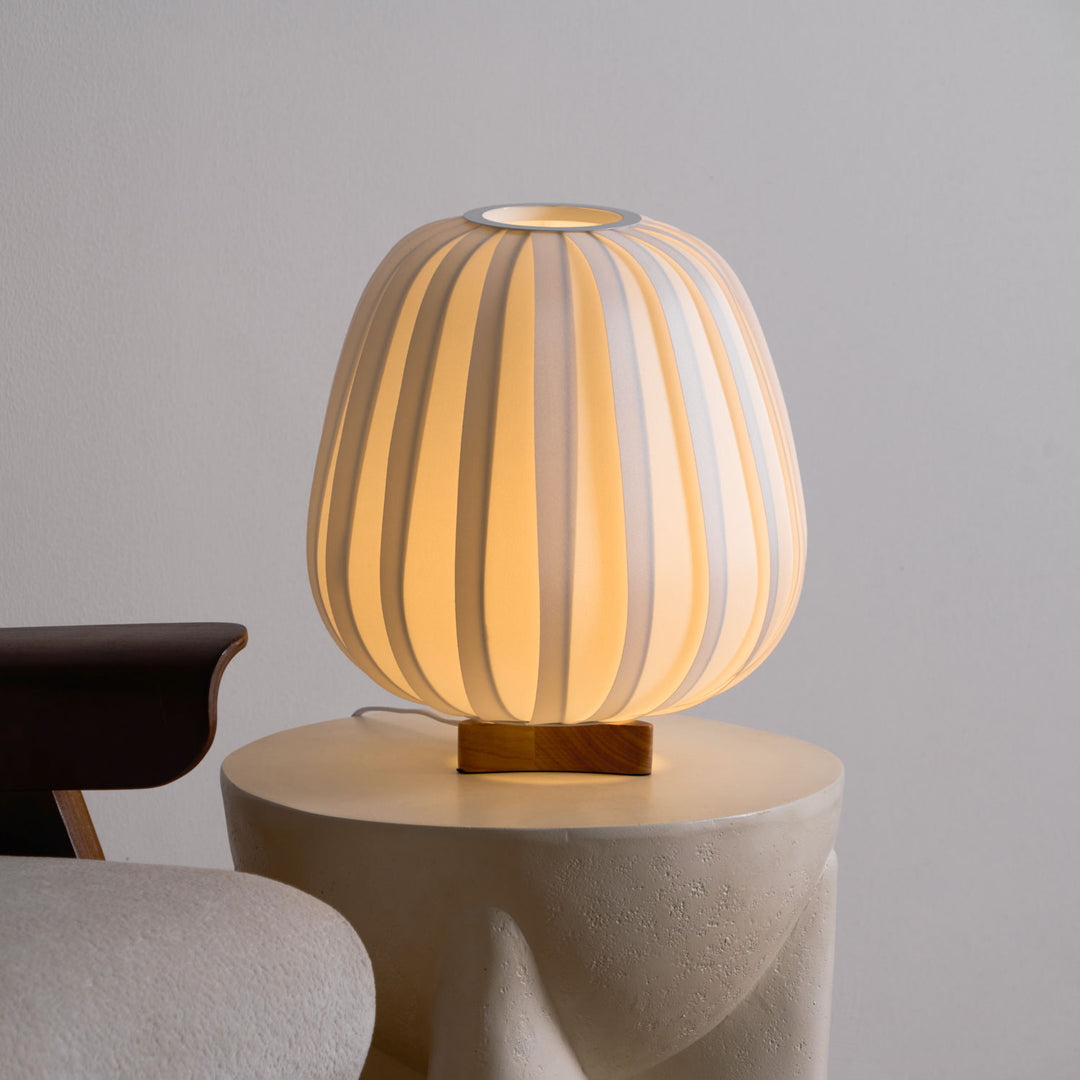 Fabric Minimalist Table Lamp - Vakkerlight