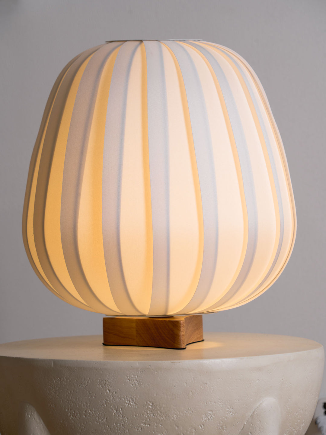 Fabric Minimalist Table Lamp - Vakkerlight